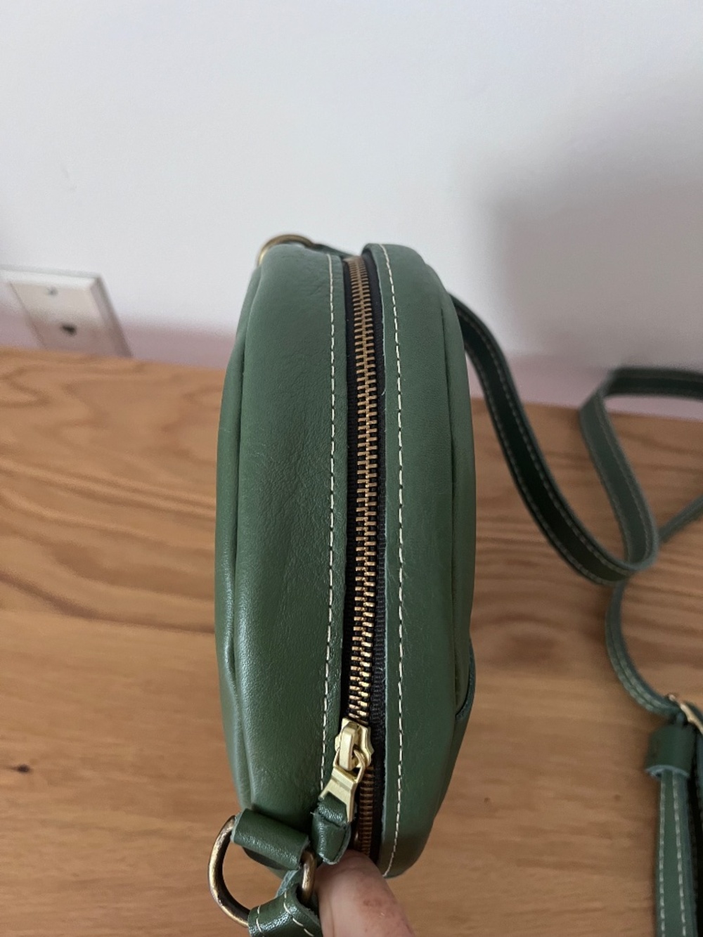Portland Leather Large Green Circle Bag - Picture 4 of 8